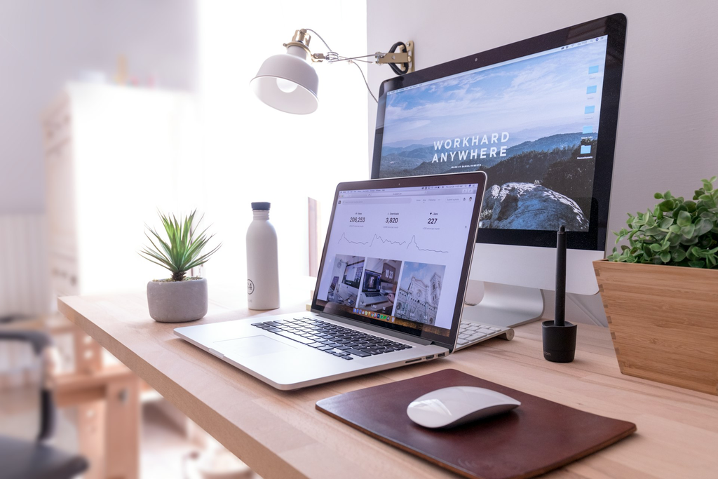 unsplash_hGV2TfOh0ns_website development.webp