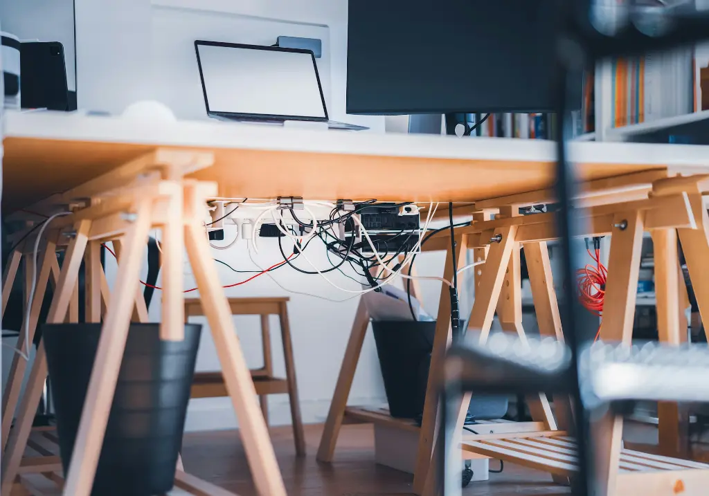 unsplash_42InWEa9_bo_technical support.webp